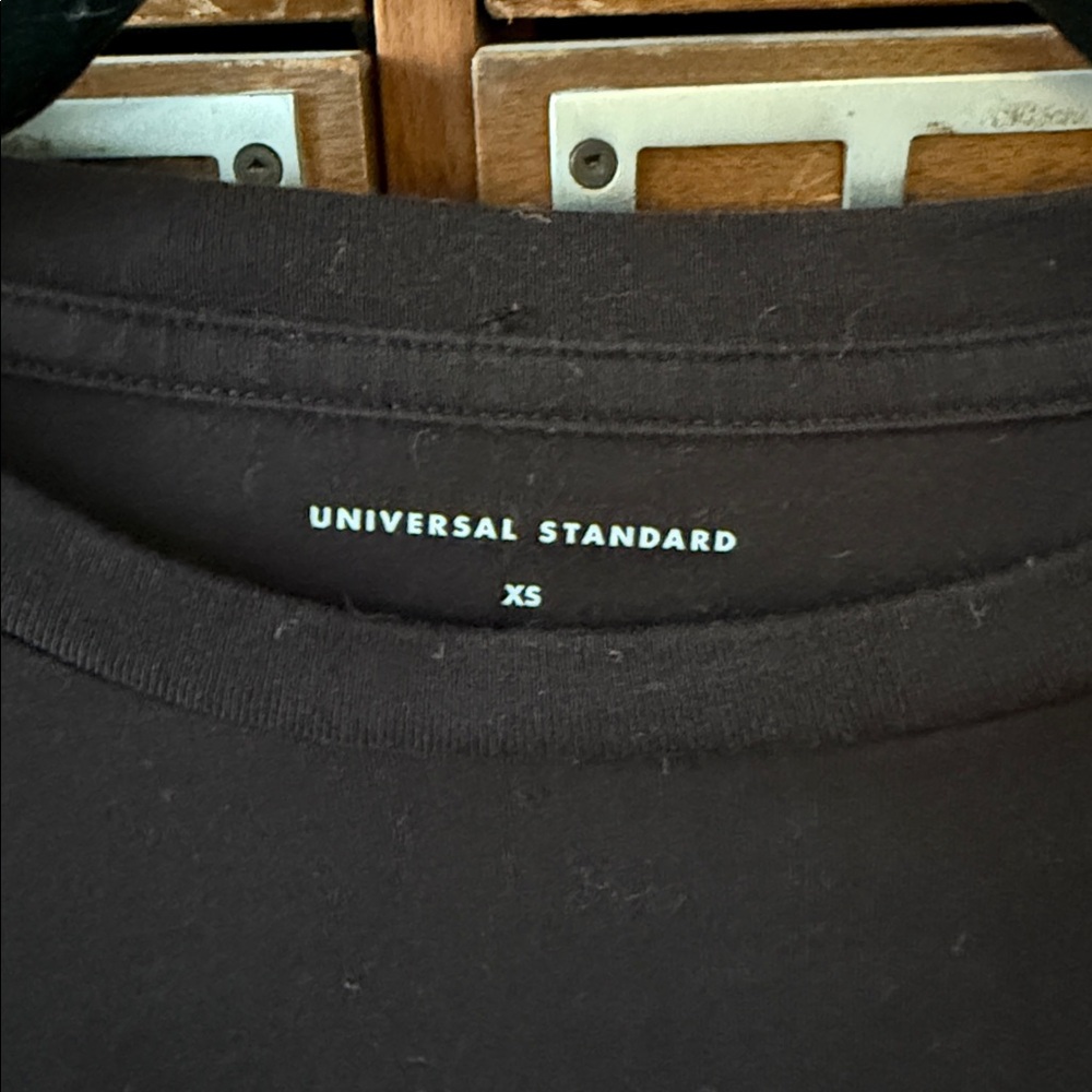 Universal Standard Rhine Color Block Cuff Long Sleeve T-Shirt - Picture 3 of 8